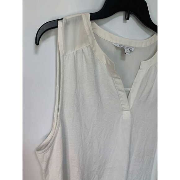 41 Hawthorn V Neck Sleeveless Top - Picture 2 of 9